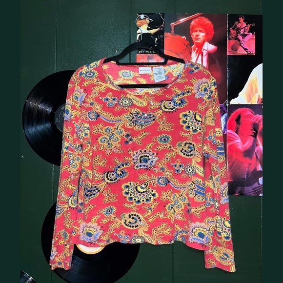 Y2k Vibrant orange and yellow long sleeve top with paisley pattern, - Picture 2 of 5